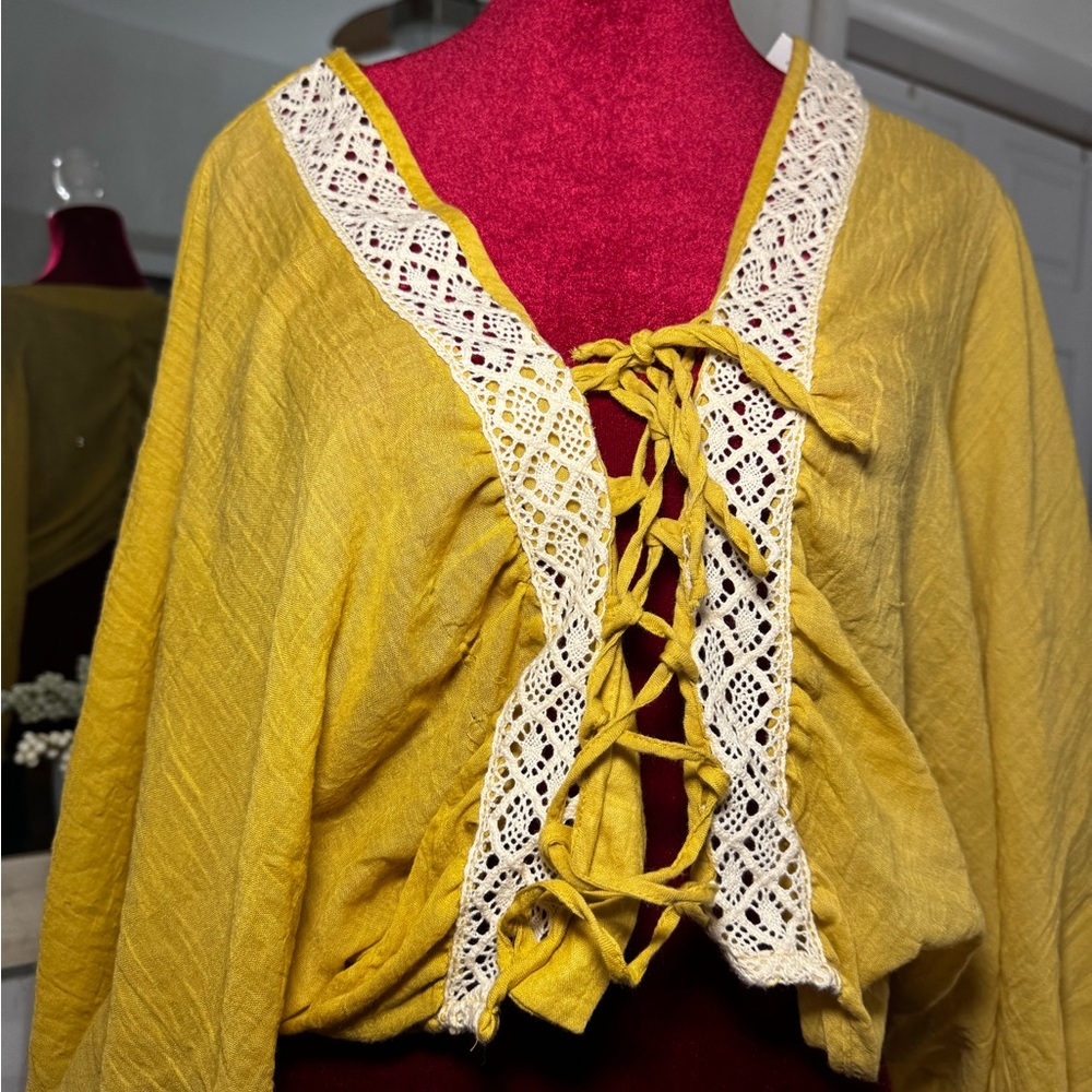 Women’s Yellow Lace-Trim Tie-Front Top